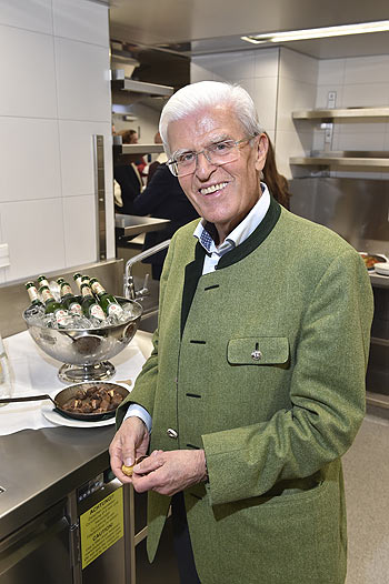 Jobst Kayser-Eichberg Küchenparty in der St. Emmeramsmühle nach der Renovierung München am 15.11.2021 (©Foto: BrauerPhotos / Goran Nitschke)